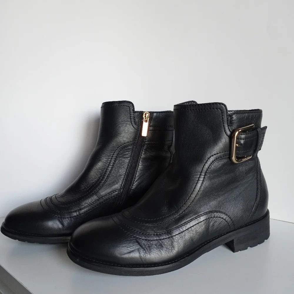JIMMY CHOO BRYLEE BLACK LEATHER BUCKLE MOTO BIKER